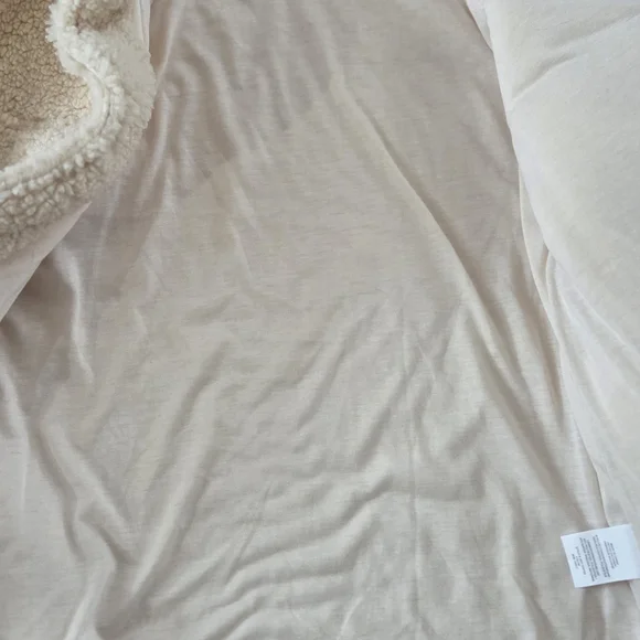 Altar'd State Cream Fleece Puffer Jacket - Picture 6 of 8